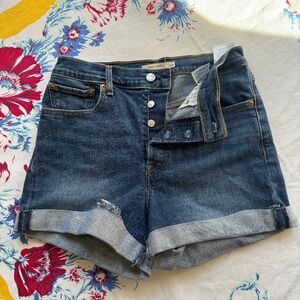 LEVIS DENIM CUFFED WEDGIE SHORT 4 BUTTON FLY